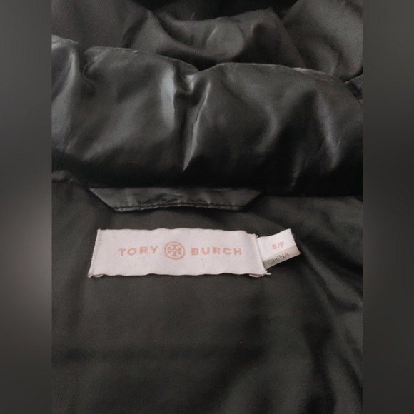 Tory Burch puffer jacket medium length - Picture 3 of 7
